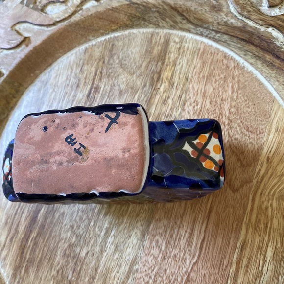 MEXICAN TALAVERA POTTERY NAPKIN HOLDER EUC - Picture 3 of 7